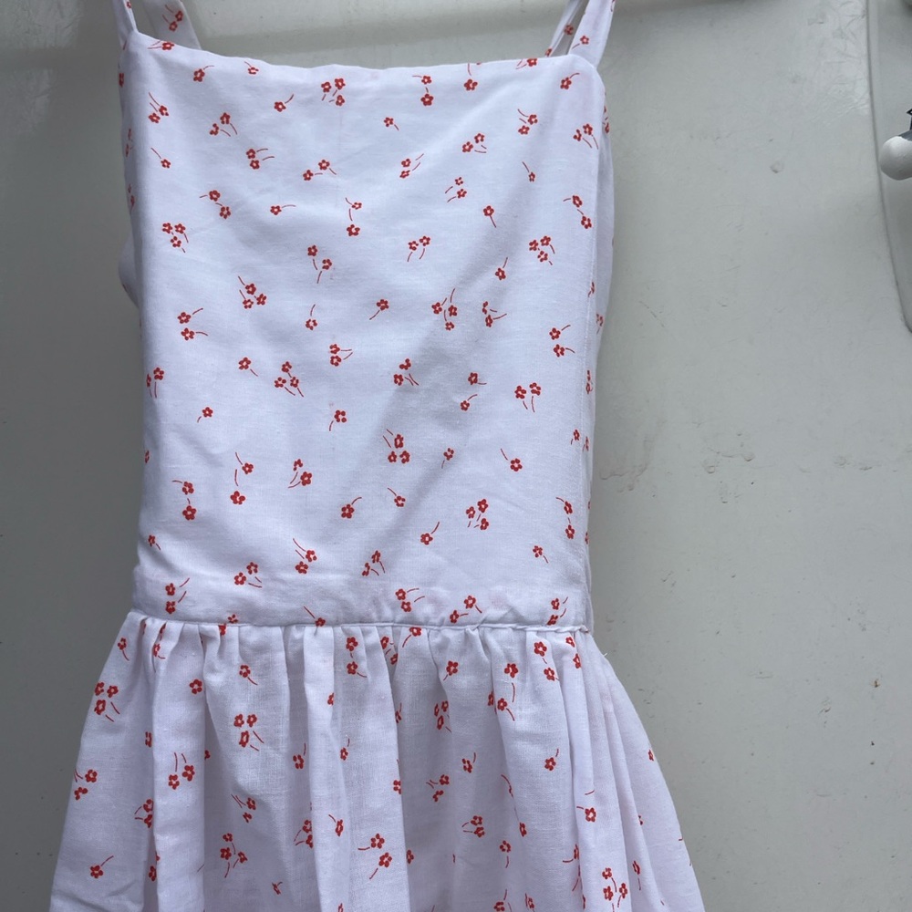 White Floral Tie-Back Sundress - Picture 3 of 8